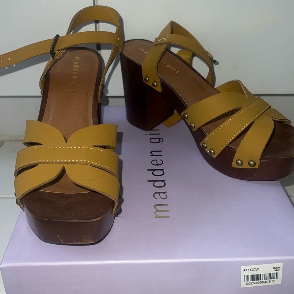 Madden Girl G-Cero Platform Clog Mustard Seed size 8